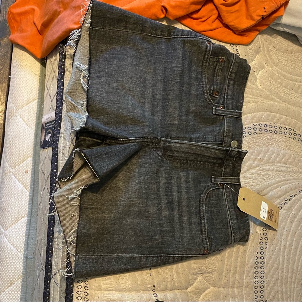 Levi High Rise Shorts